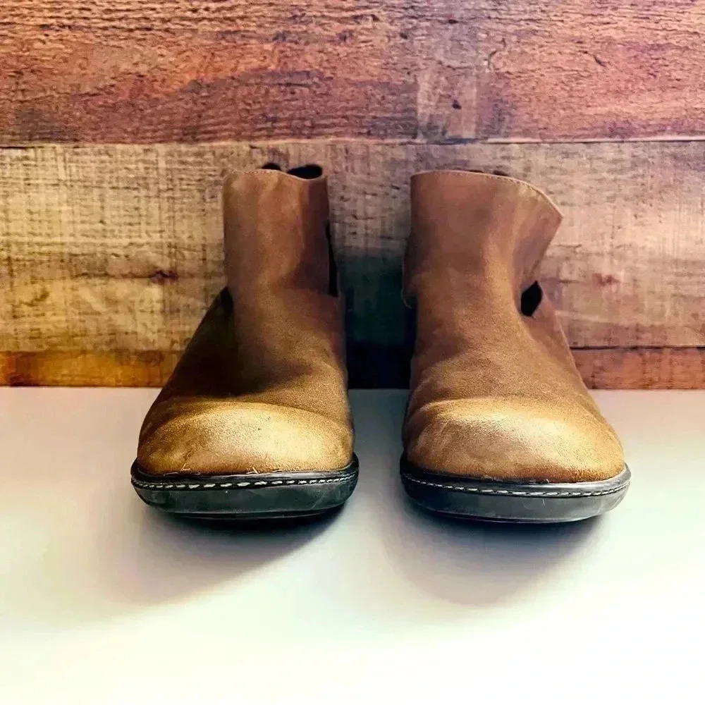 Dansko Bonita Ankle Boots - Picture 4 of 9
